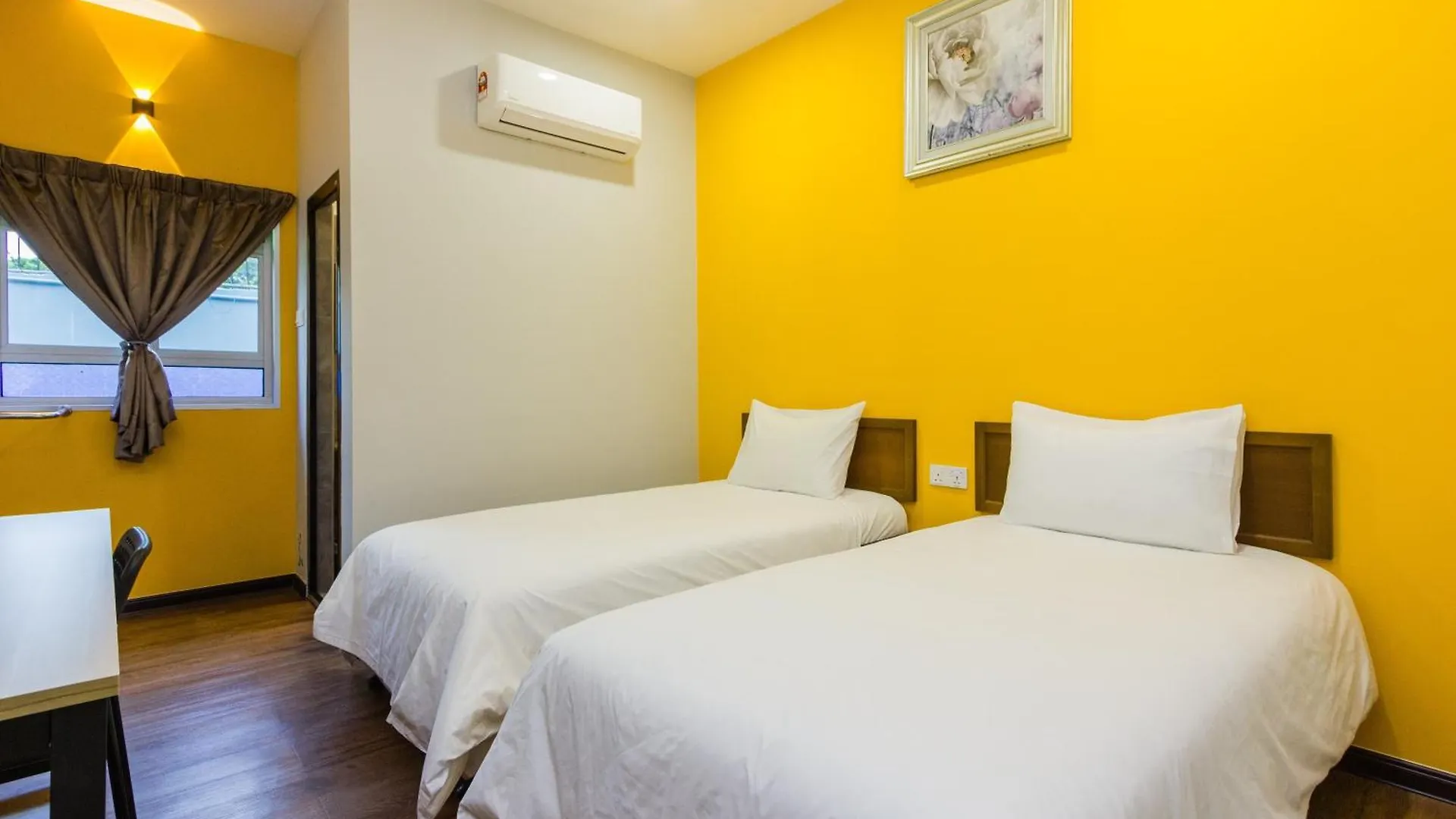 Heaven 5Br Garden Inn By Ubook Butterworth