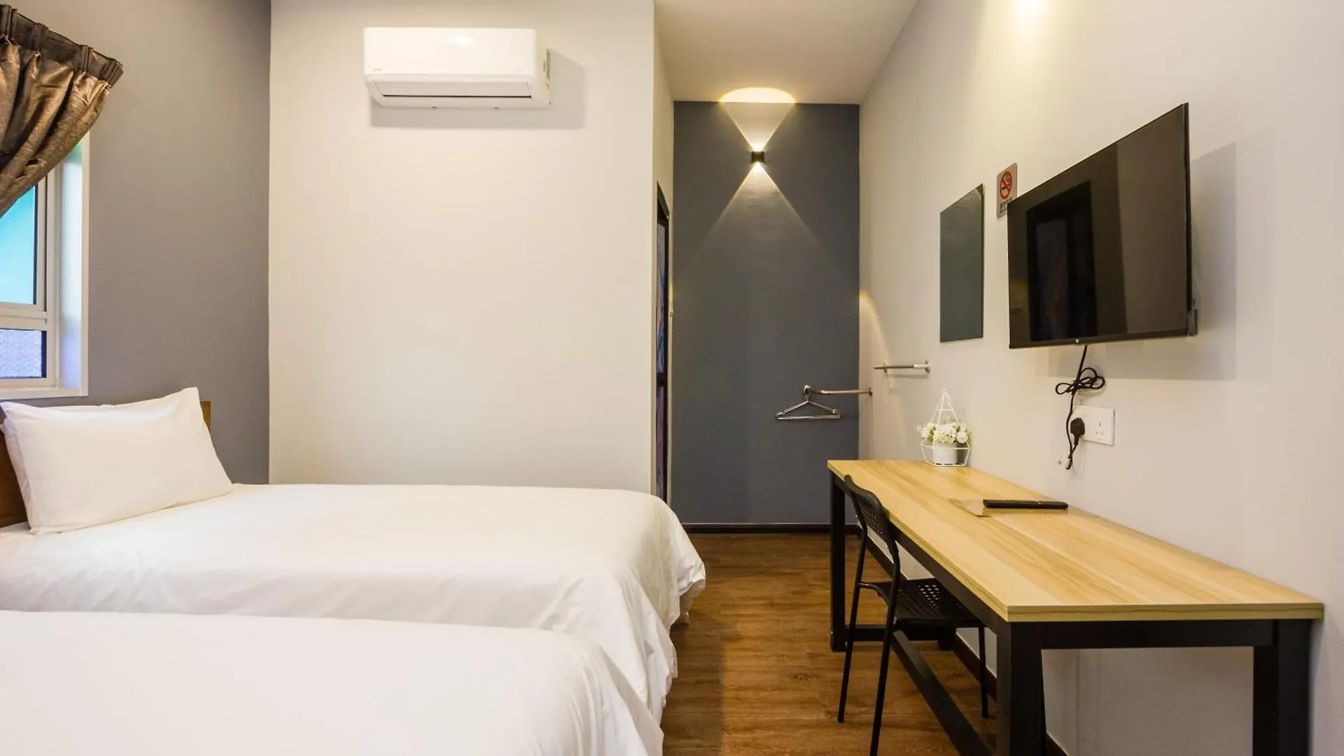 Heaven 5Br Garden Inn By Ubook Butterworth
