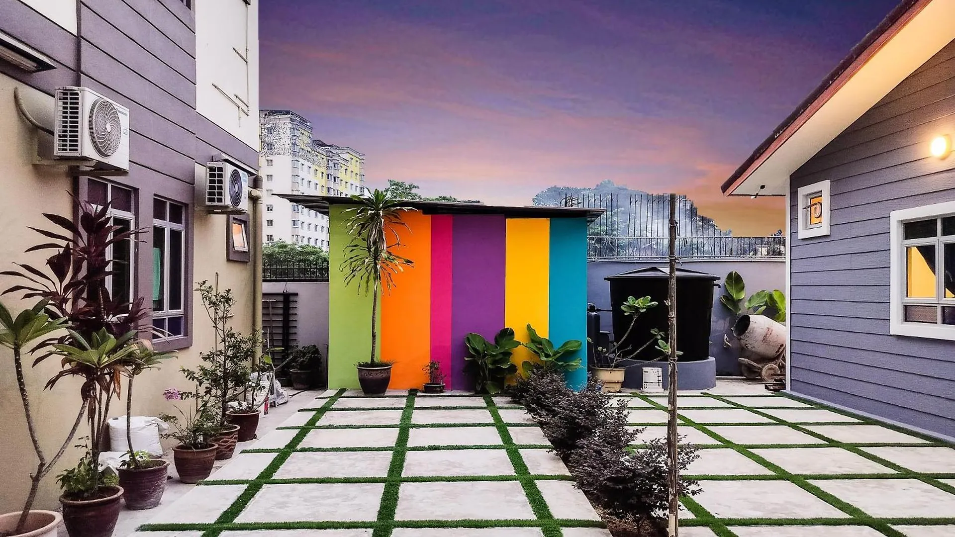 Heaven 5Br Garden Inn By Ubook Butterworth Malaysia